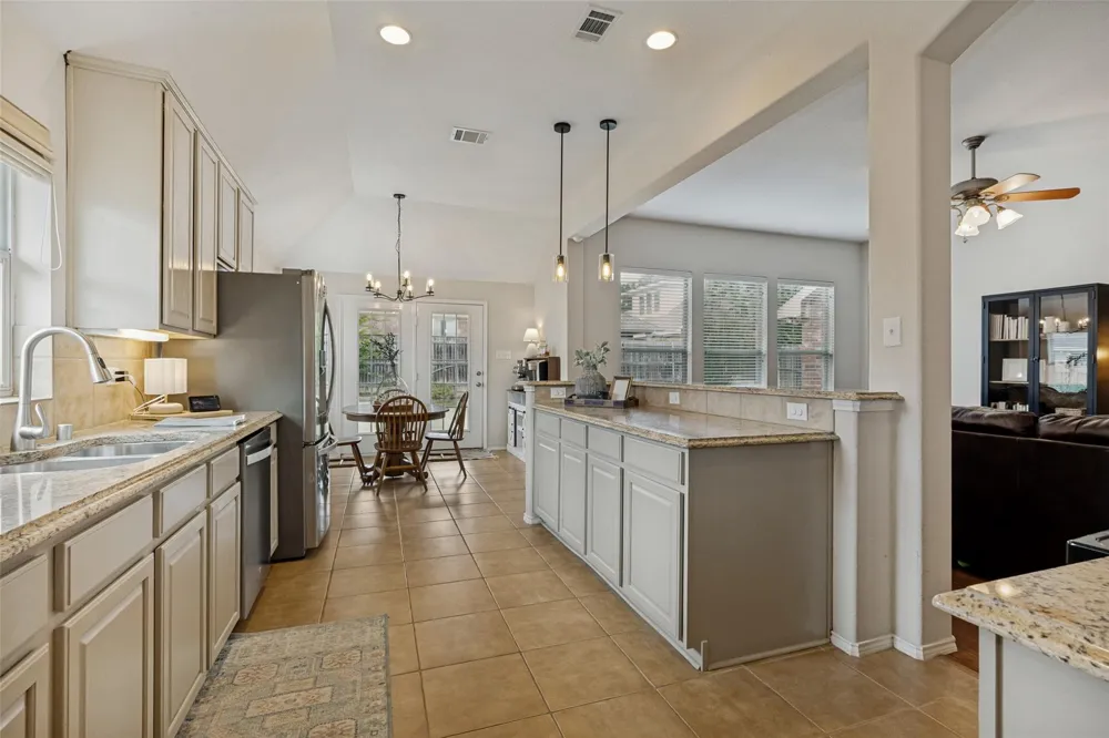 8209 Grayson Way Watauga, TX 76148