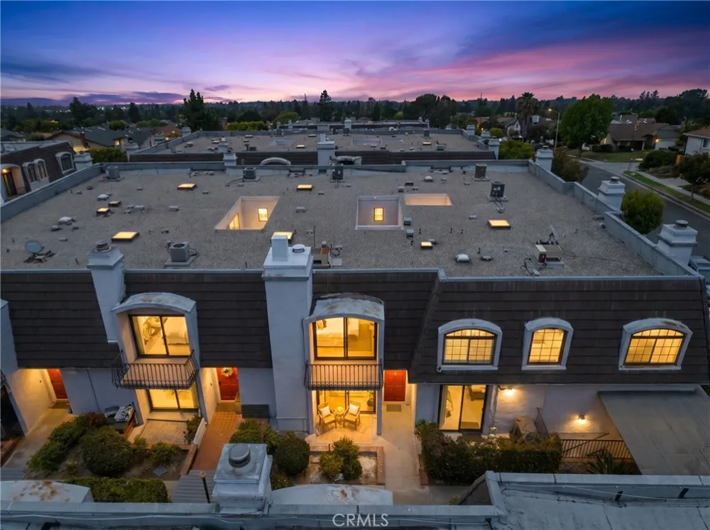 8125 Redlands Street #109 Playa del Rey, CA 90293