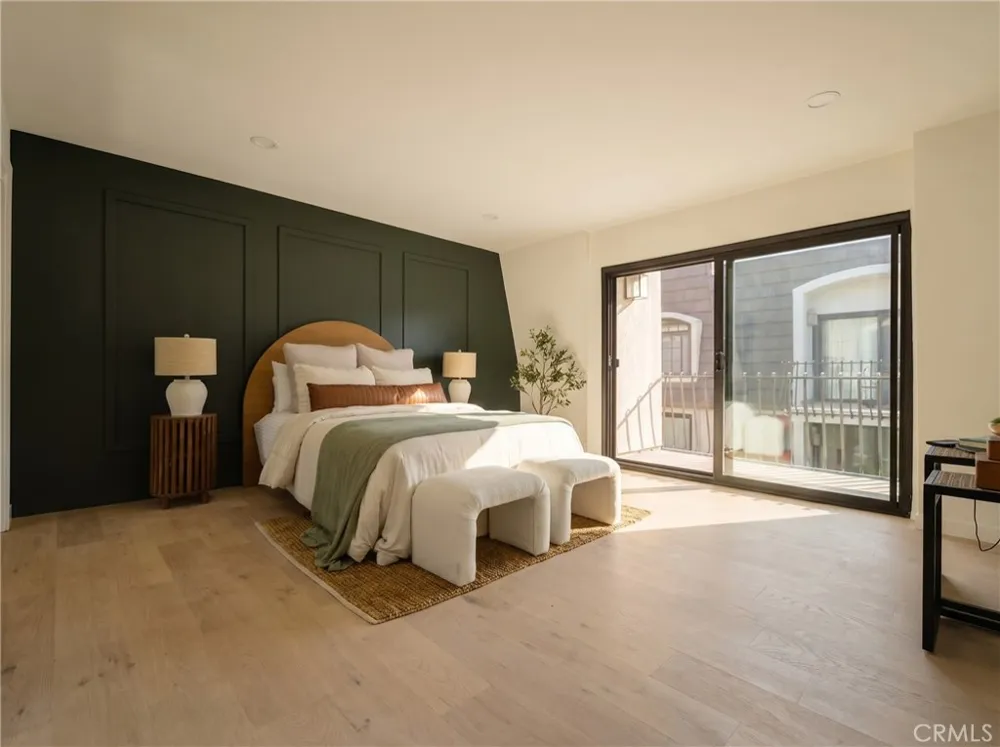 8125 Redlands Street #109 Playa del Rey, CA 90293