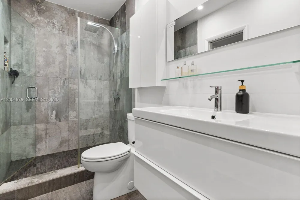 6511 Riviera Dr Coral Gables, FL 33146