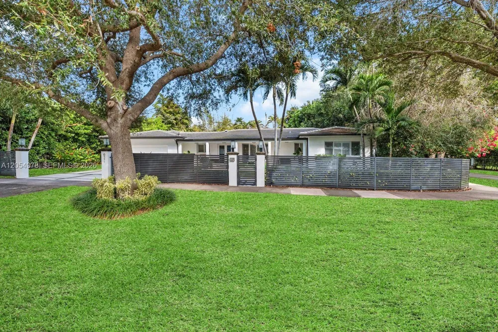 6511 Riviera Dr Coral Gables, FL 33146