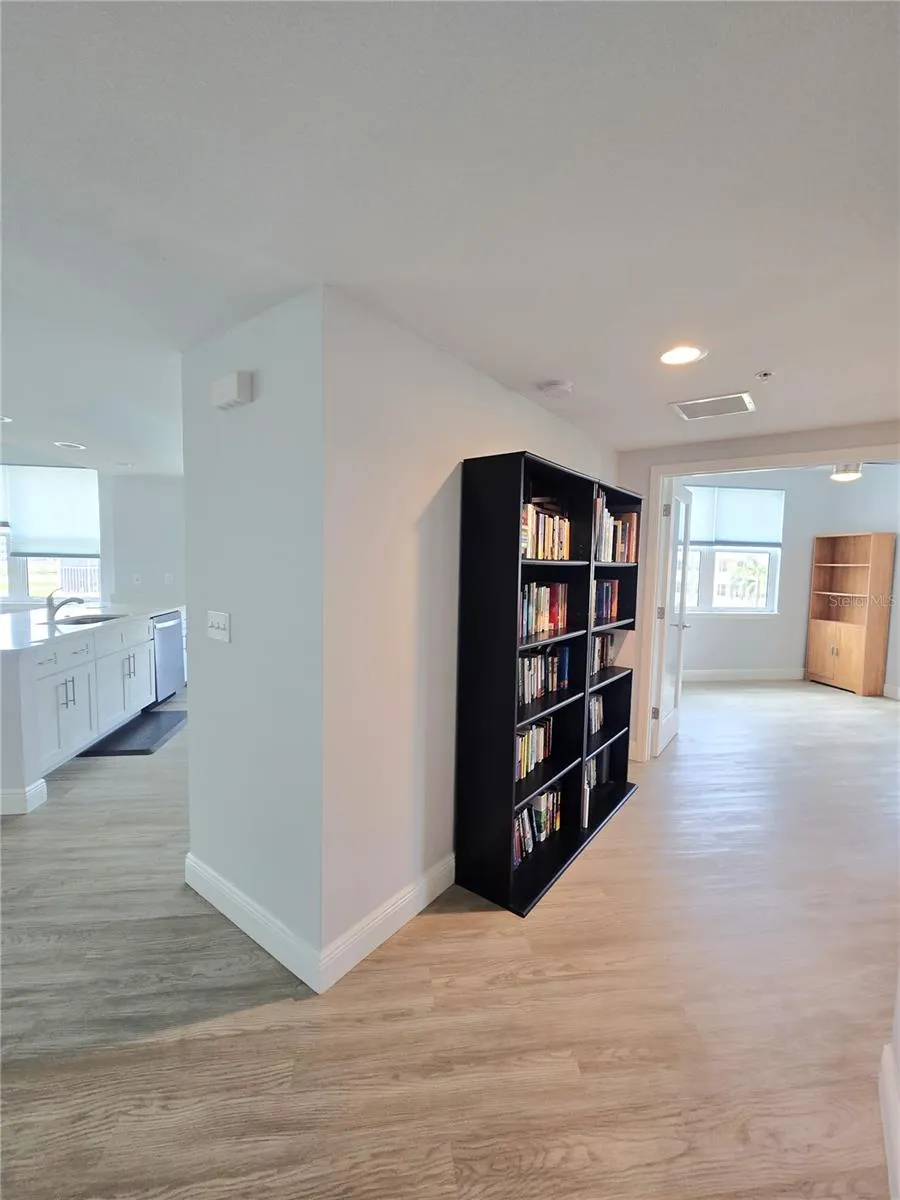 960 STARKEY ROAD #9206 Largo, FL 33771