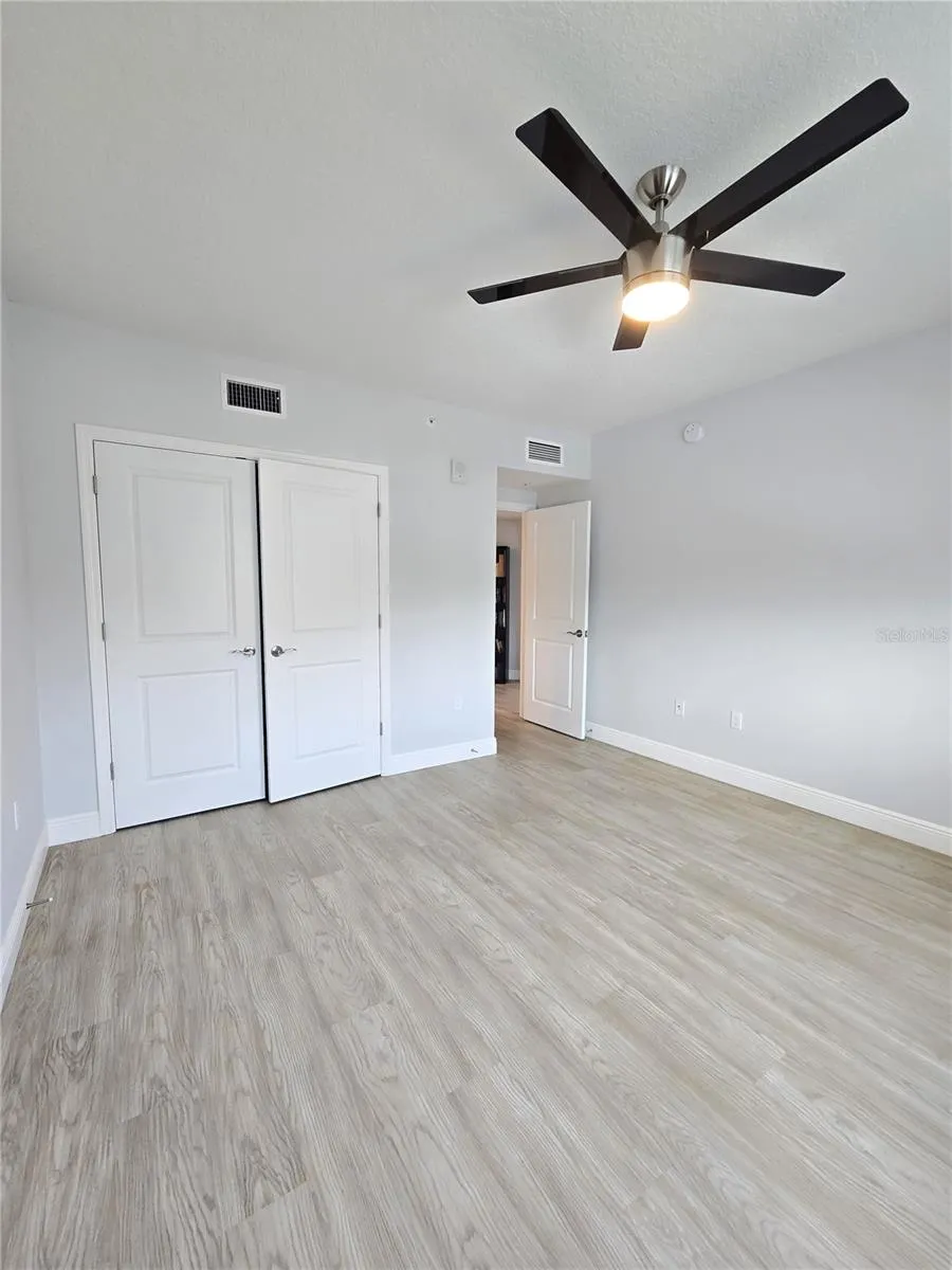 960 STARKEY ROAD #9206 Largo, FL 33771