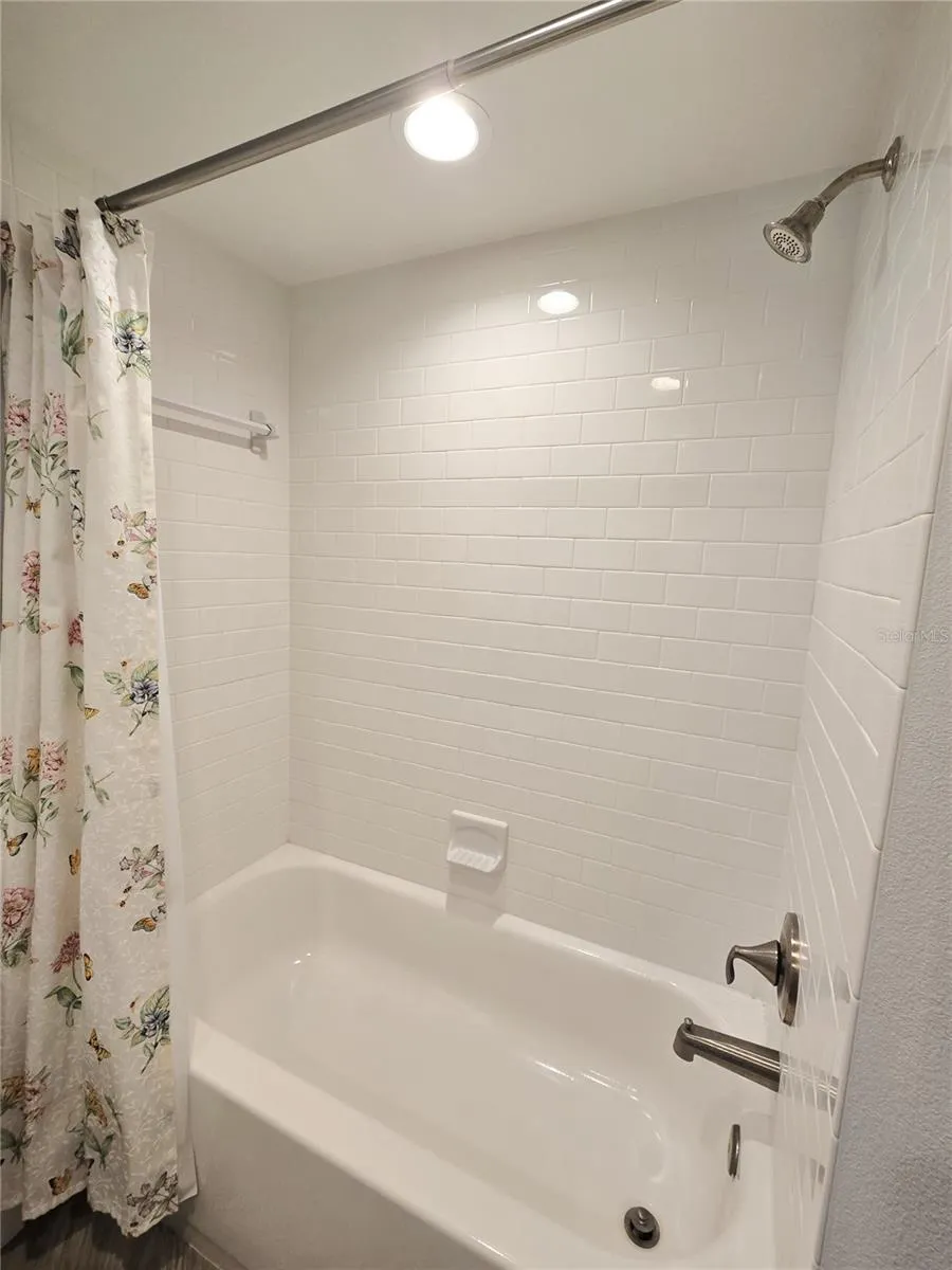 960 STARKEY ROAD #9206 Largo, FL 33771