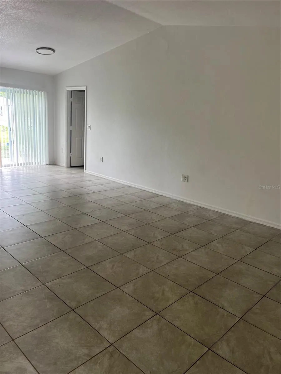 3422 NW 26TH AVENUE Okeechobee, FL 34972