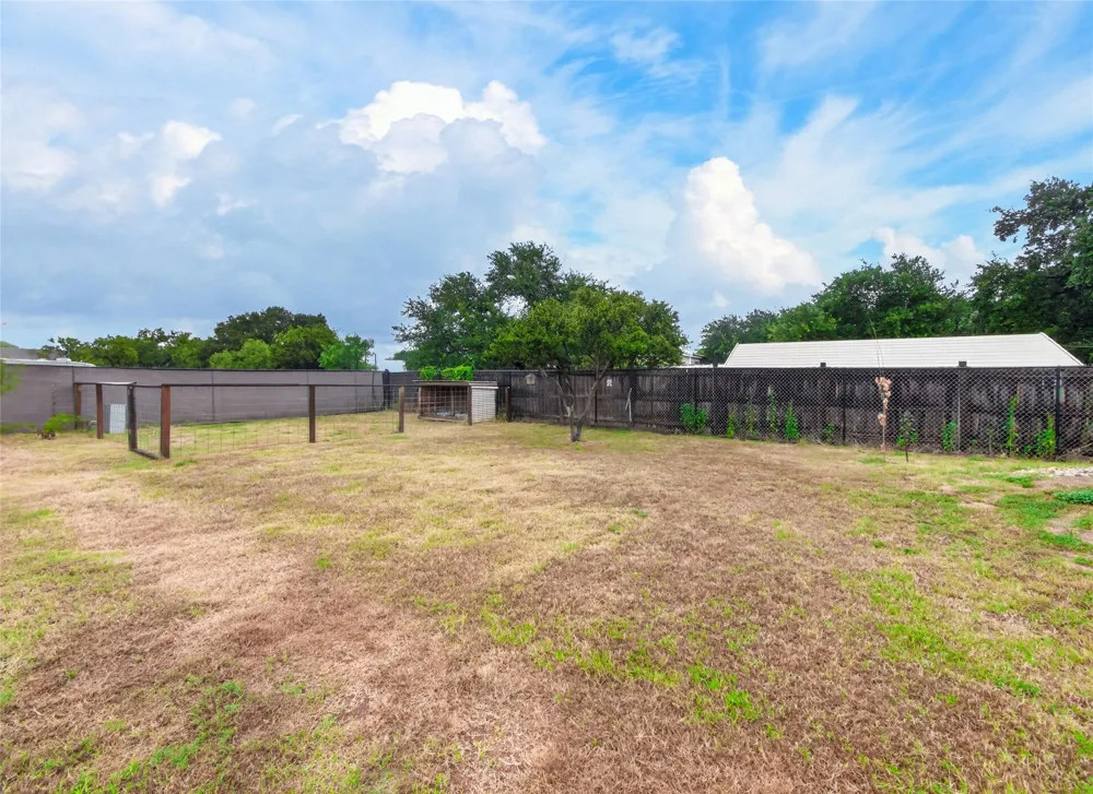 1106 Hi Line Drive Buchanan Dam, TX 78609