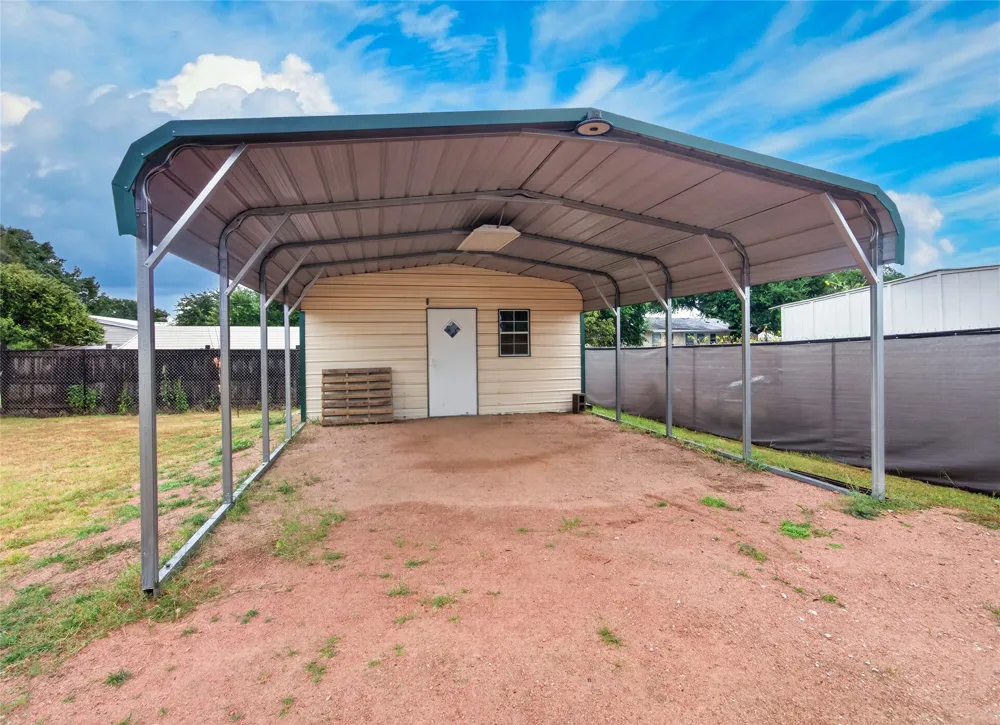1106 Hi Line Drive Buchanan Dam, TX 78609