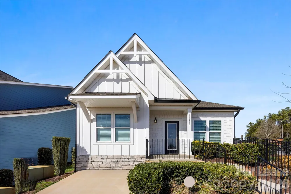 21216 Sanctuary Drive Lancaster, SC 29720