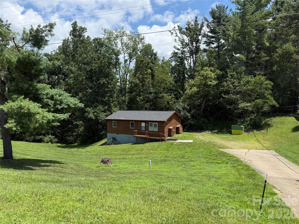 45 Ollie Weaver Road Weaverville, NC 28787