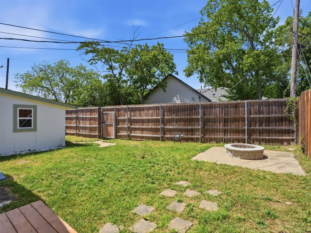11207 Flamingo Lane Dallas, TX 75218