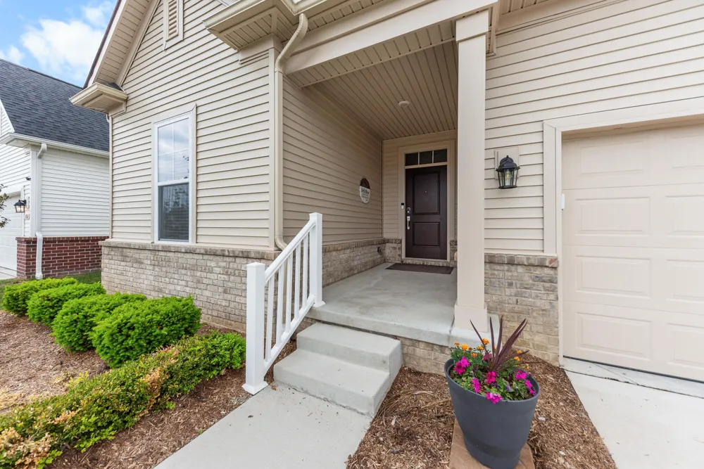 3772 Park Creek Lane Canton, MI 48188