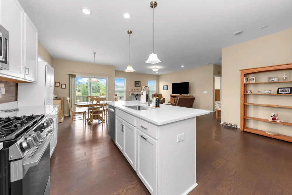 3772 Park Creek Lane Canton, MI 48188