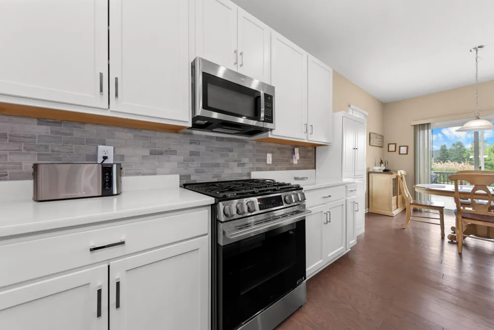 3772 Park Creek Lane Canton, MI 48188