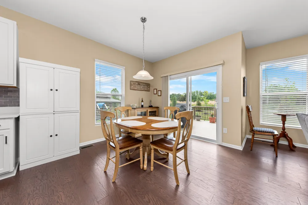 3772 Park Creek Lane Canton, MI 48188