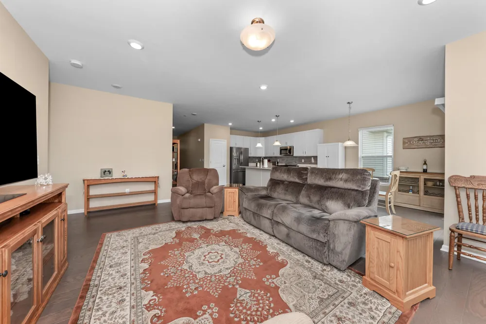 3772 Park Creek Lane Canton, MI 48188