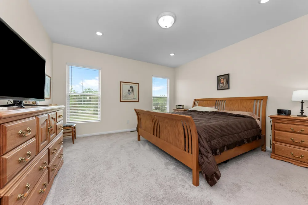 3772 Park Creek Lane Canton, MI 48188