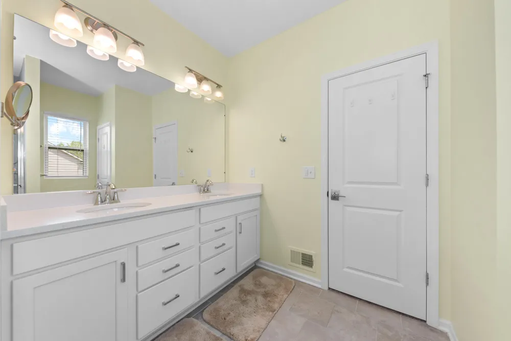 3772 Park Creek Lane Canton, MI 48188