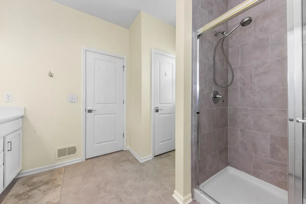 3772 Park Creek Lane Canton, MI 48188