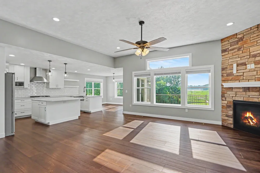 13825 Peninsula Drive Galesburg, MI 49053