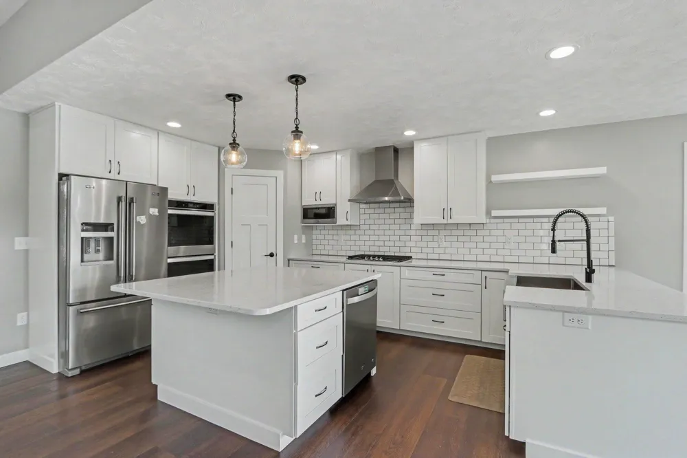13825 Peninsula Drive Galesburg, MI 49053