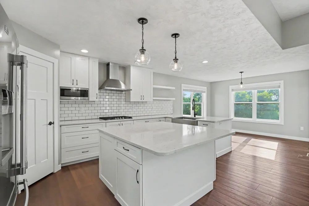 13825 Peninsula Drive Galesburg, MI 49053