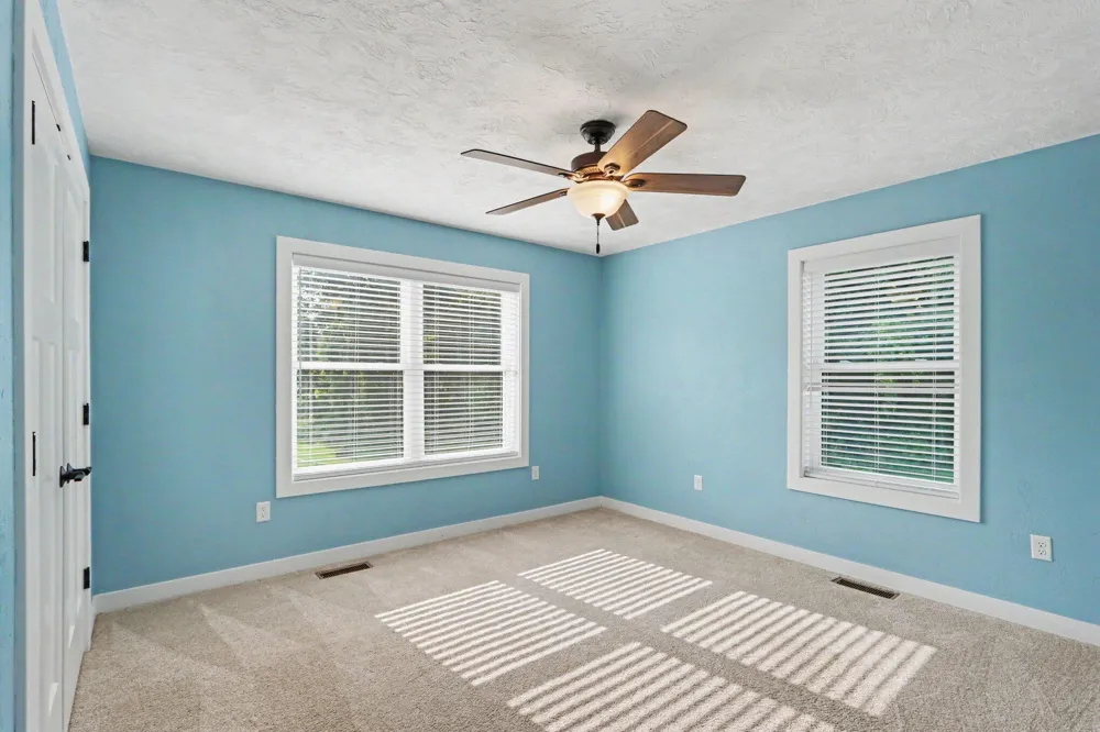 13825 Peninsula Drive Galesburg, MI 49053