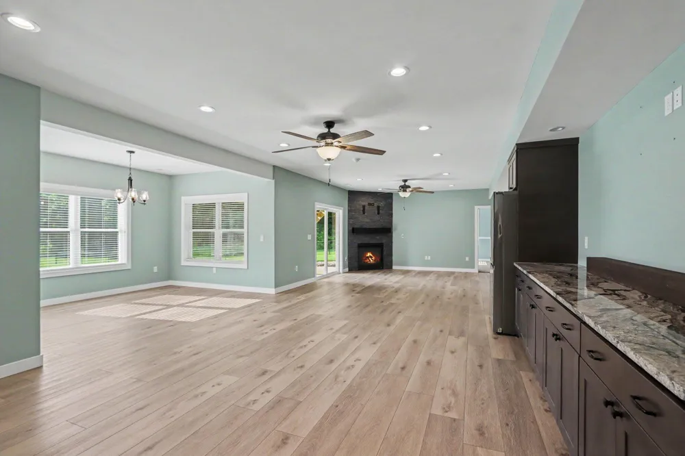 13825 Peninsula Drive Galesburg, MI 49053