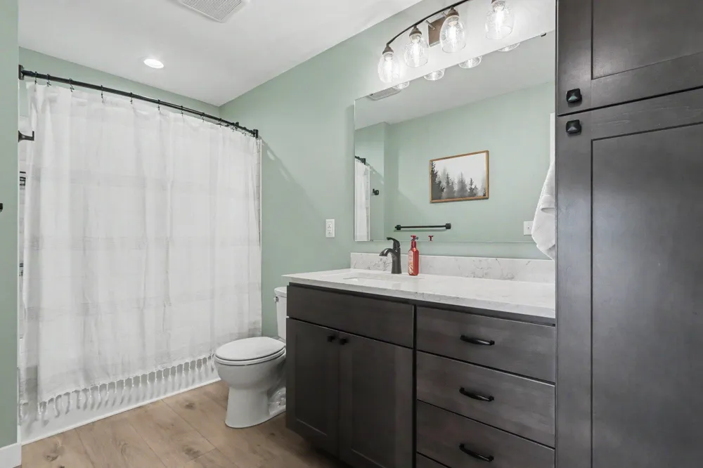 13825 Peninsula Drive Galesburg, MI 49053