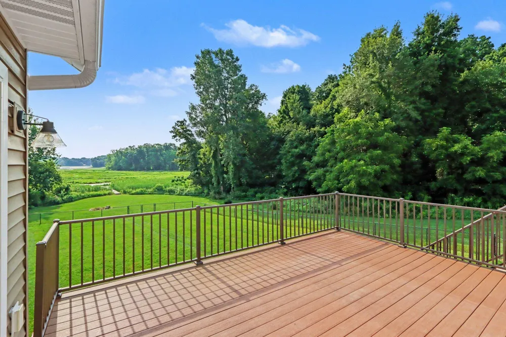 13825 Peninsula Drive Galesburg, MI 49053