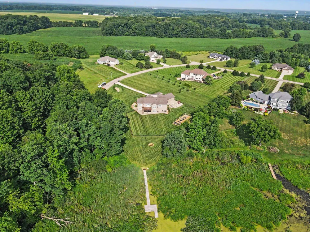 13825 Peninsula Drive Galesburg, MI 49053