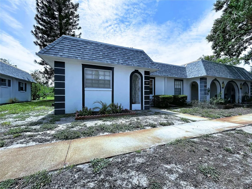 4237 REDCLIFF PLACE #- New Port Richey, FL 34652