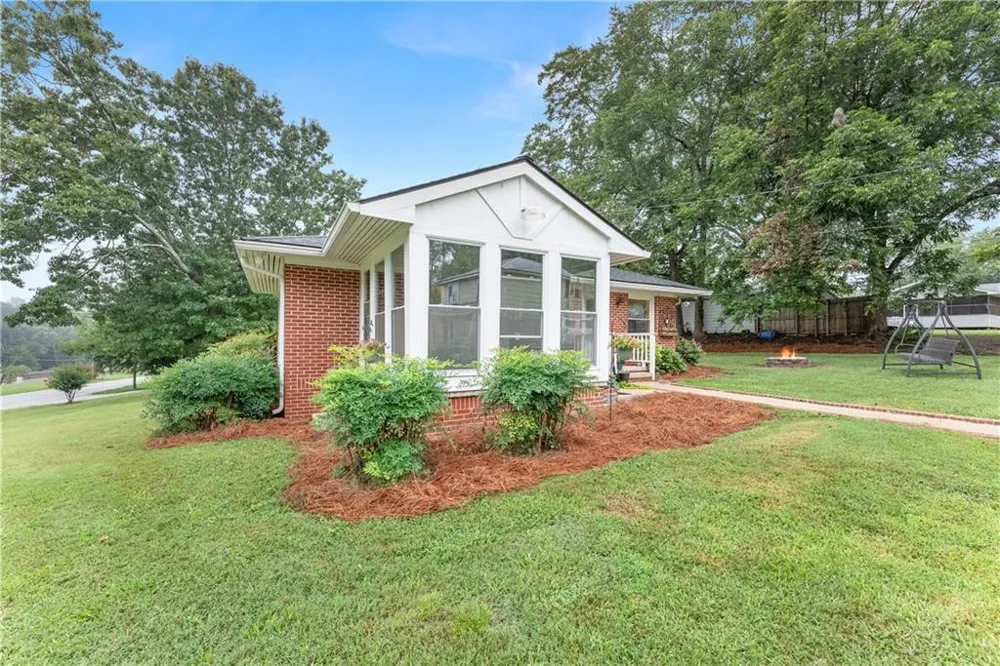 5907 Main Street Lula, GA 30554