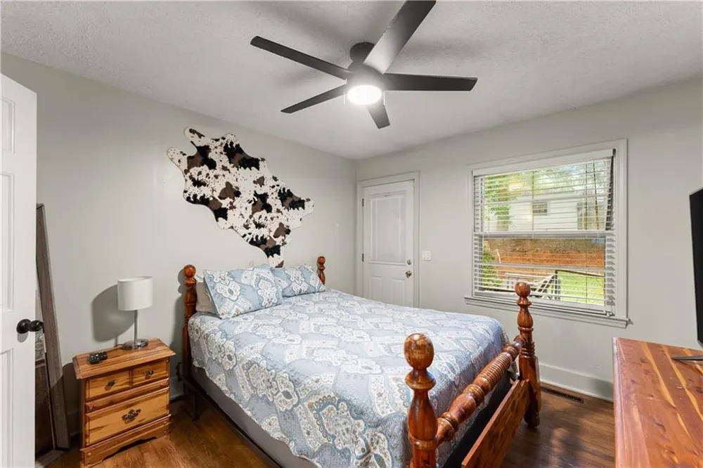 5907 Main Street Lula, GA 30554