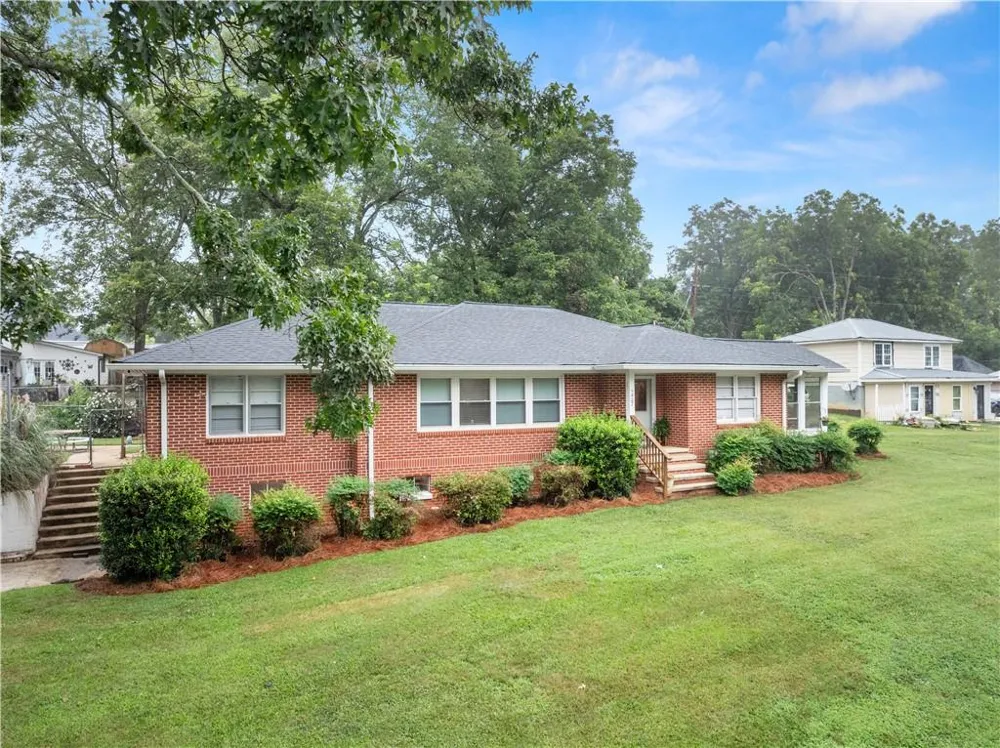 5907 Main Street Lula, GA 30554
