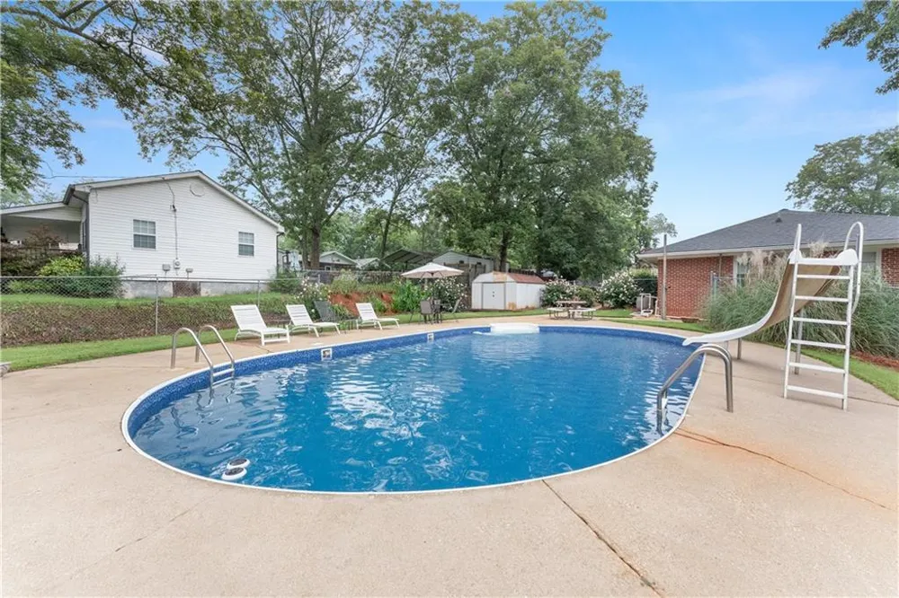 5907 Main Street Lula, GA 30554