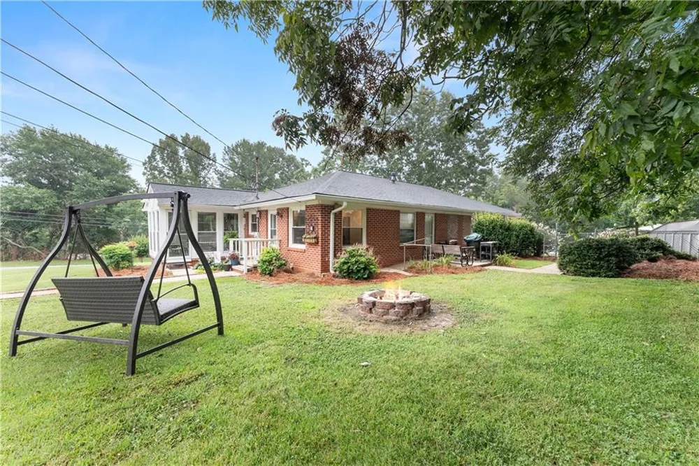 5907 Main Street Lula, GA 30554
