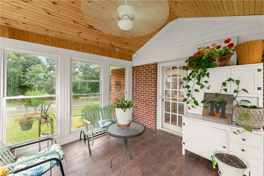 5907 Main Street Lula, GA 30554