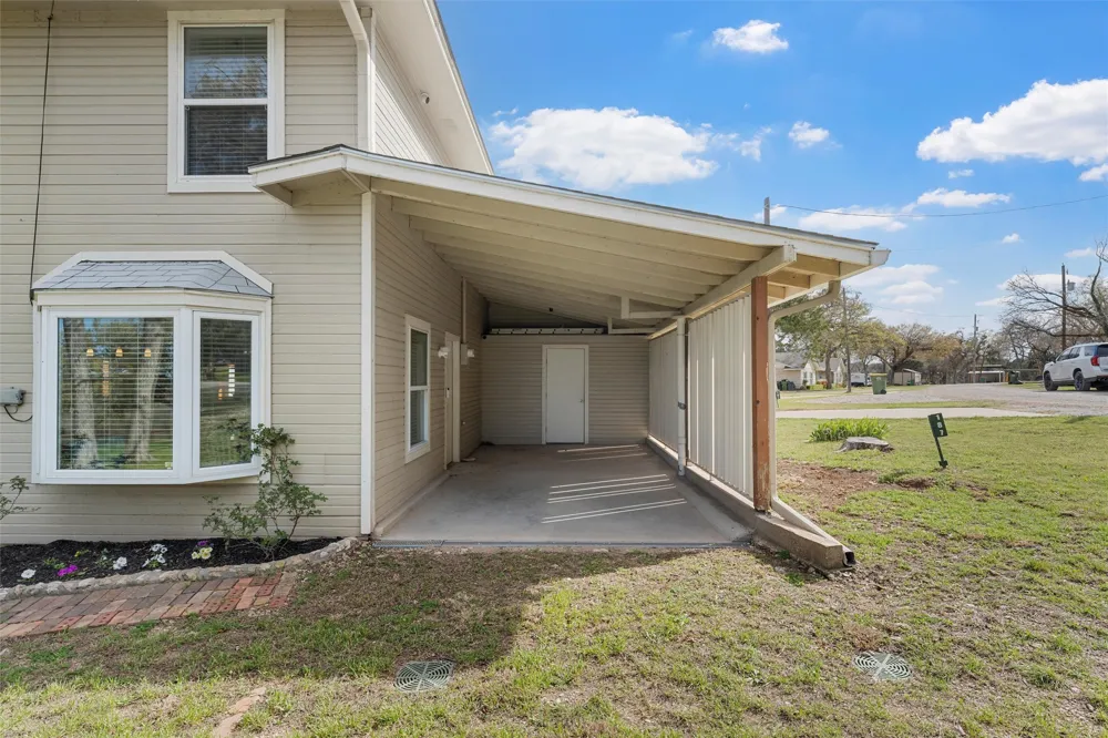187 County Road 1766 Clifton, TX 76634