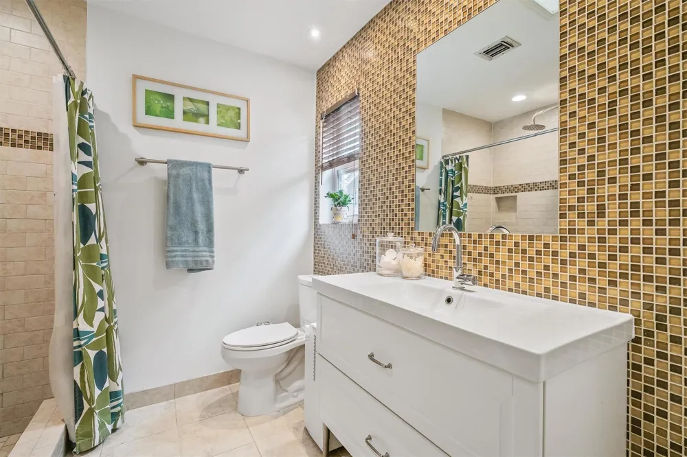 2206 Willowby Drive Houston, TX 77008