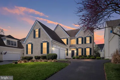 12 KENTSHIRE COURT
