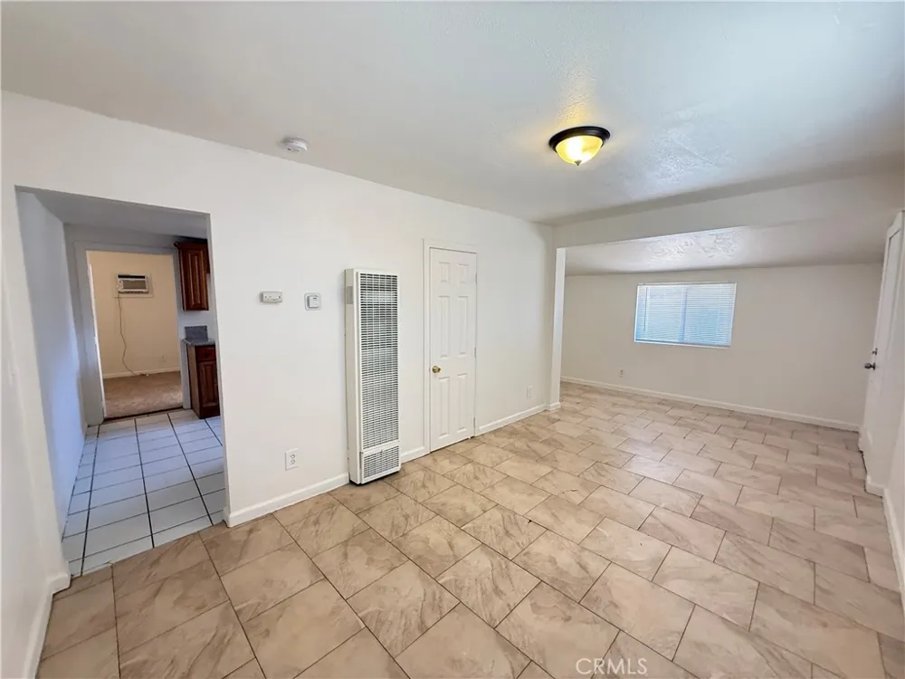 162 3rd Banning, CA 92220