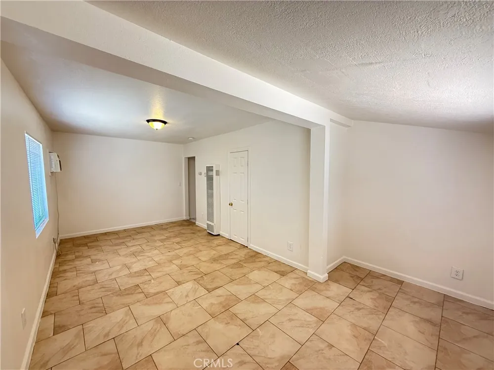 162 3rd Banning, CA 92220