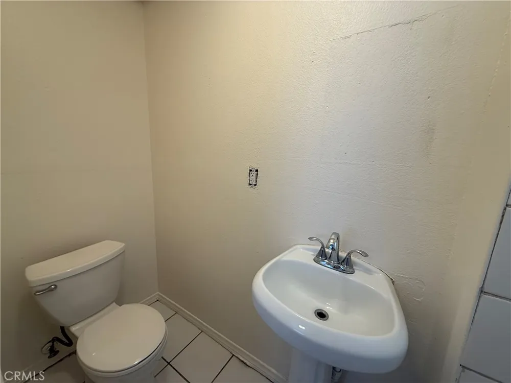 162 3rd Banning, CA 92220