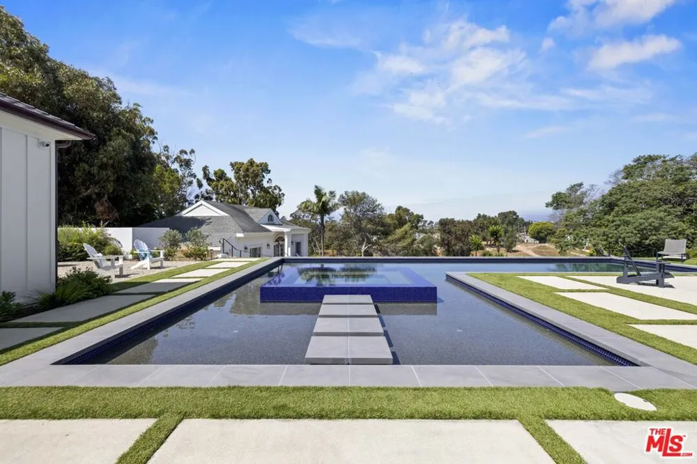 6671 Dume Drive Malibu, CA 90265