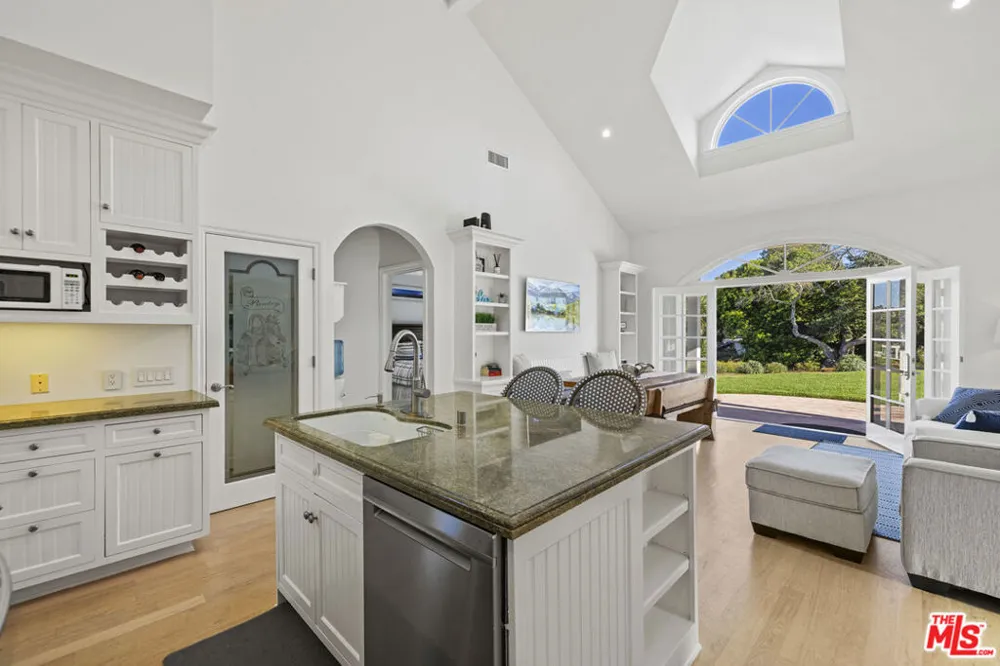 6671 Dume Drive Malibu, CA 90265
