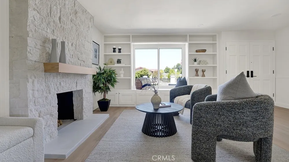23791 Formello Laguna Hills, CA 92653