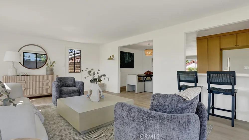 23791 Formello Laguna Hills, CA 92653