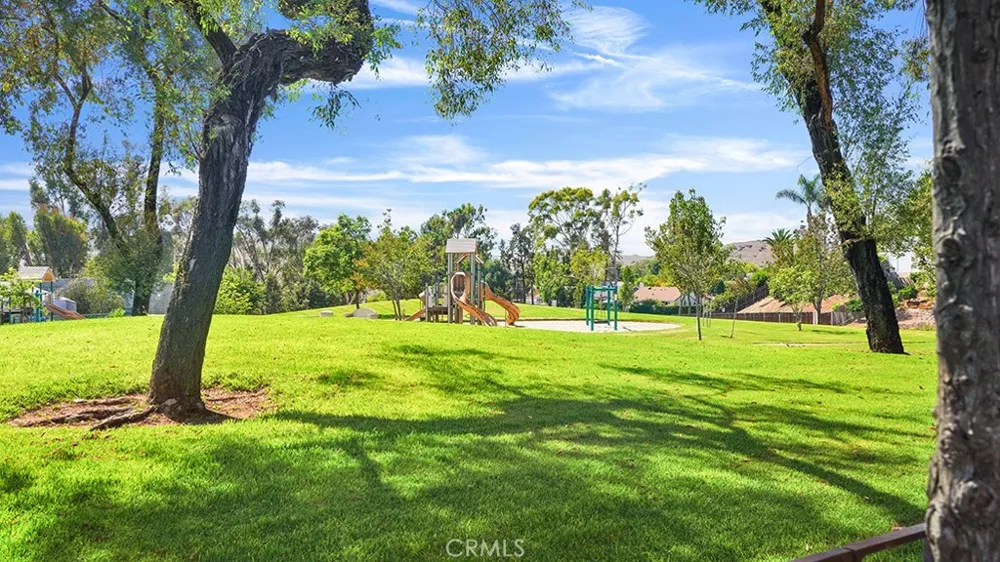 23791 Formello Laguna Hills, CA 92653
