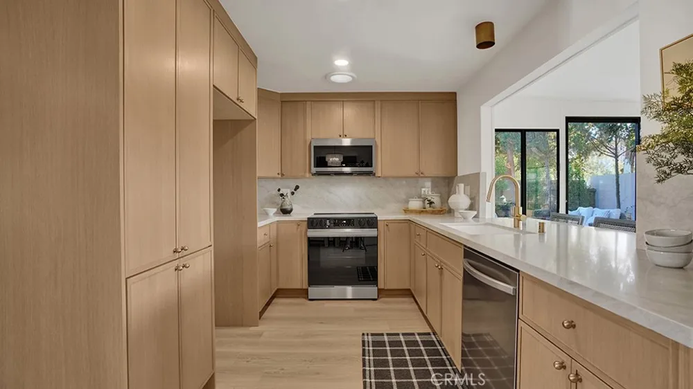 23791 Formello Laguna Hills, CA 92653