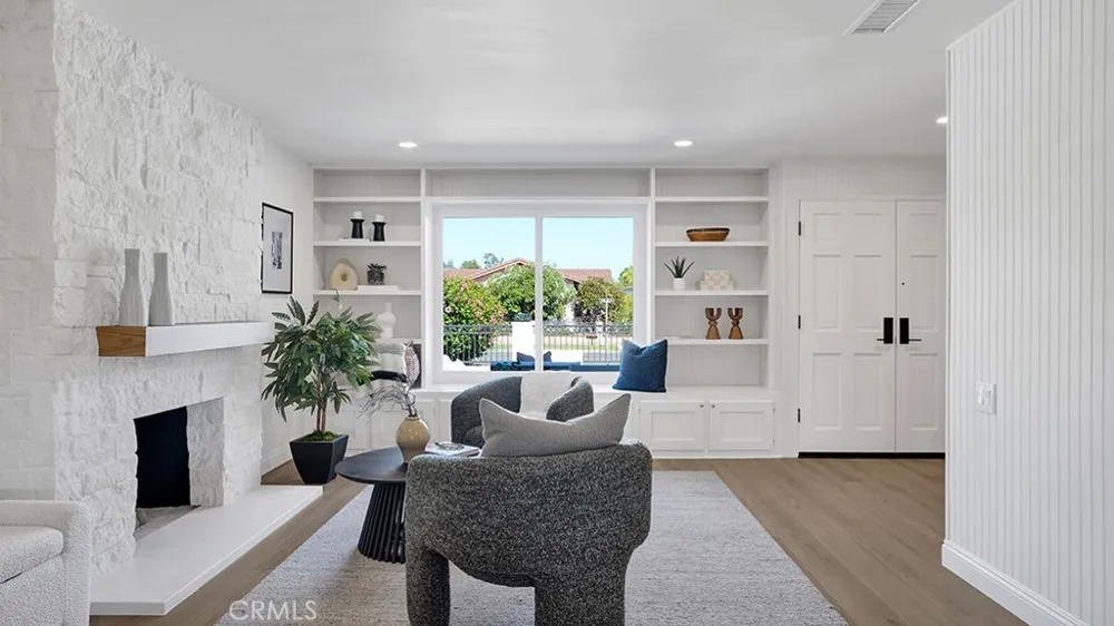 23791 Formello Laguna Hills, CA 92653
